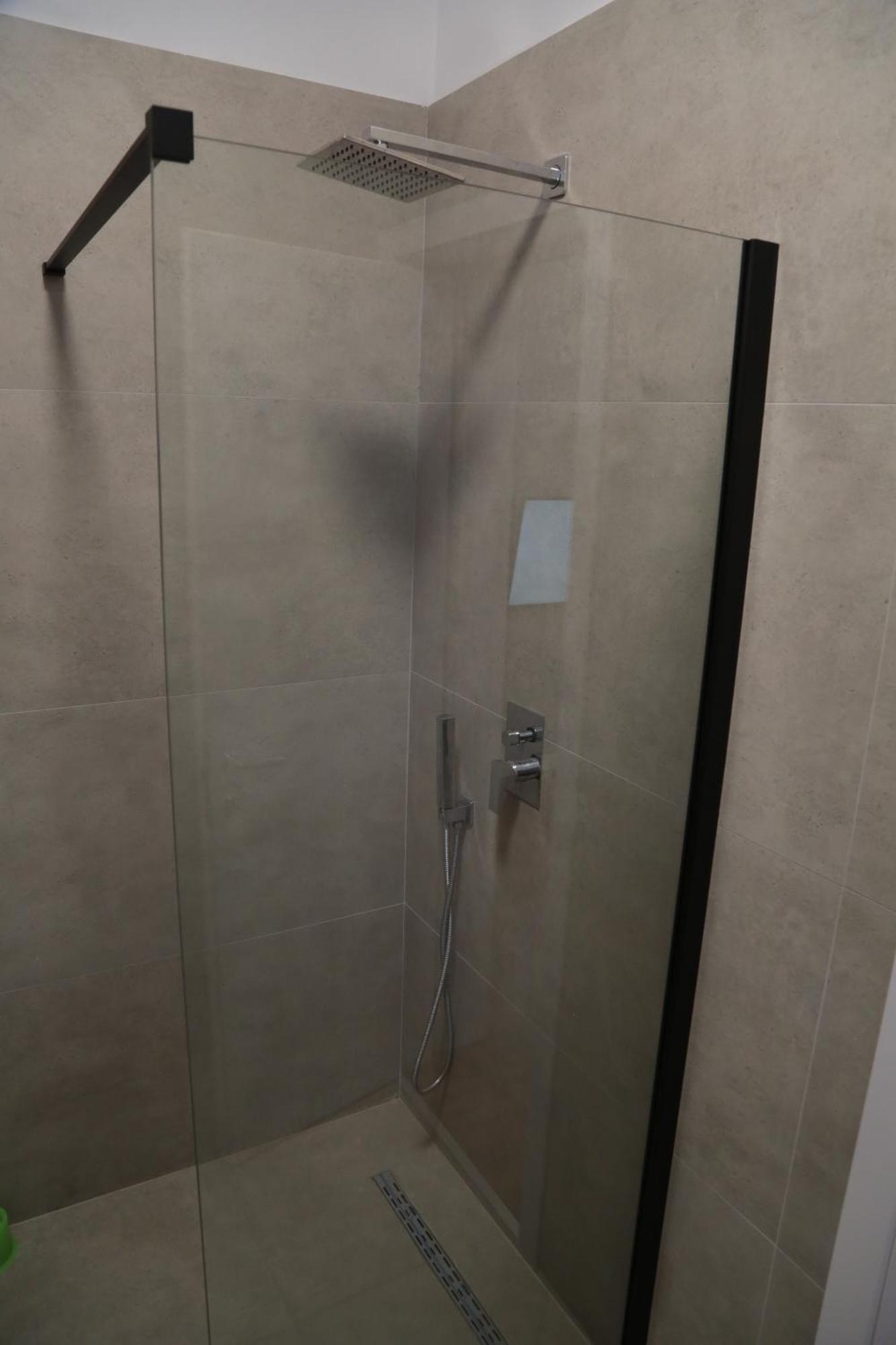 Be Solei Studio Apartments Sol 1 Tirana Eksteriør billede