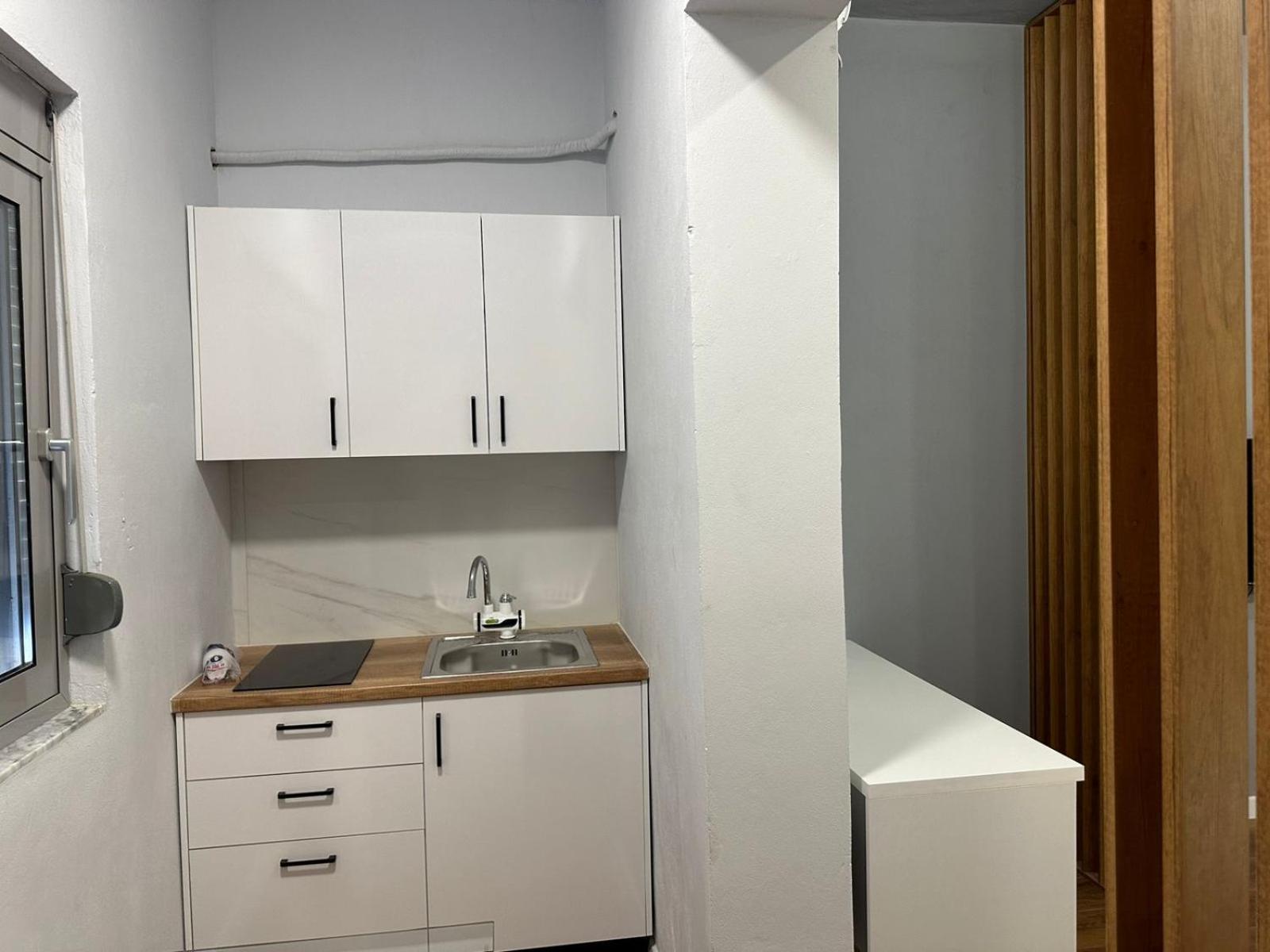 Be Solei Studio Apartments Sol 1 Tirana Eksteriør billede